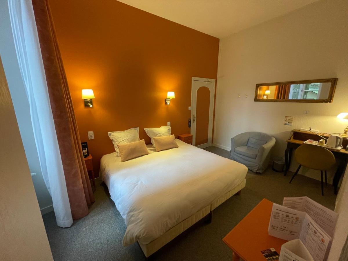 Balzac Hôtel Fougères Extérieur photo