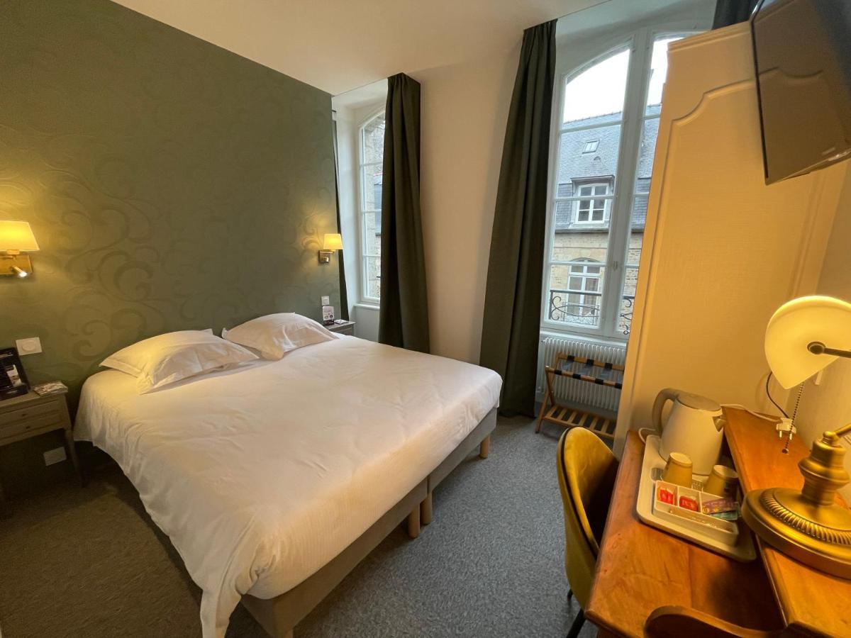 Balzac Hôtel Fougères Extérieur photo