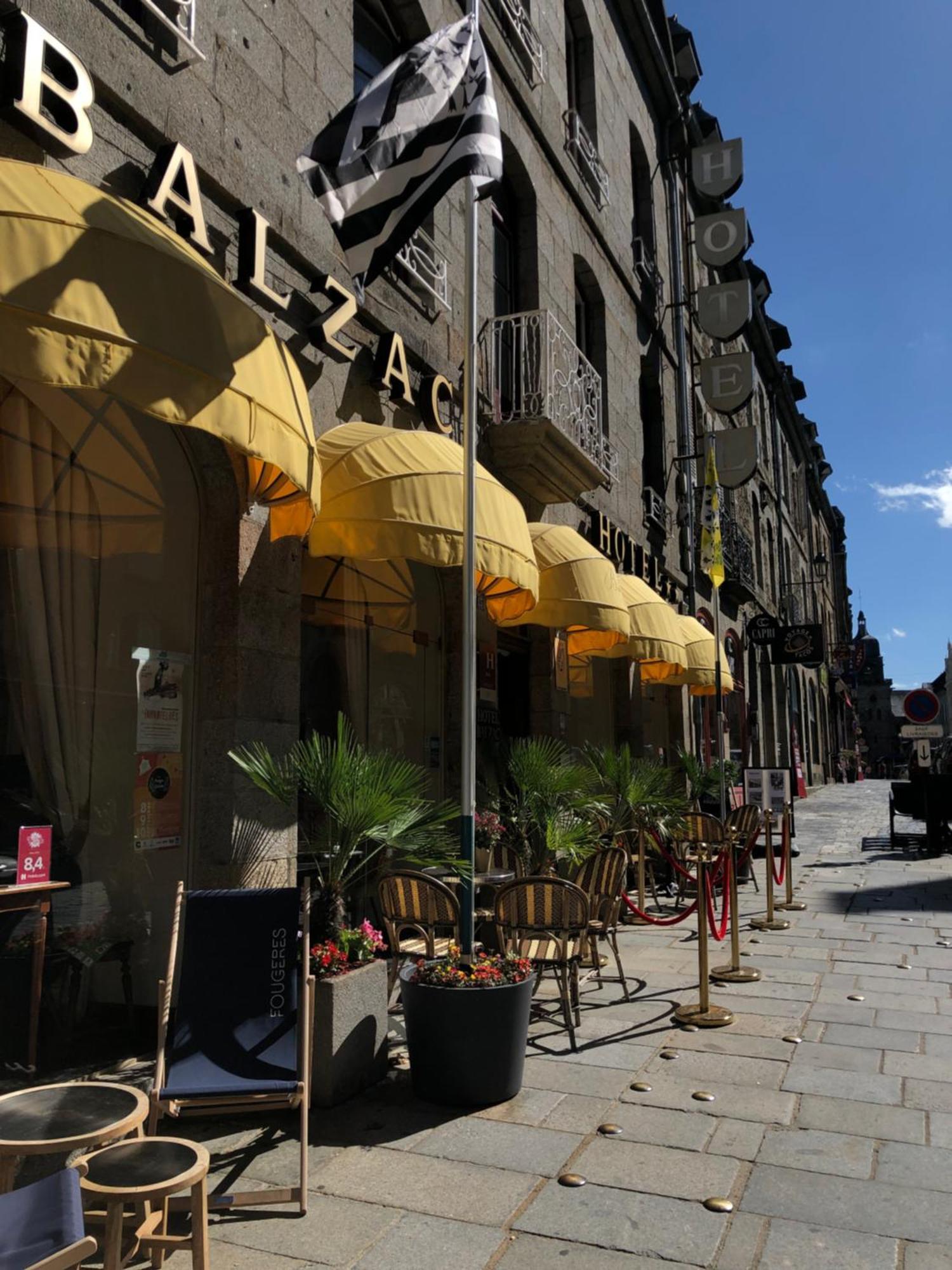 Balzac Hôtel Fougères Extérieur photo